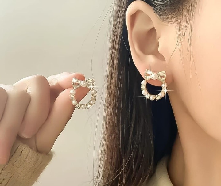 Pearl Bow Korean Zircon Earrings in Silver – Elegant Bowknot Design with Sparkling Zircon and Pearl Accents