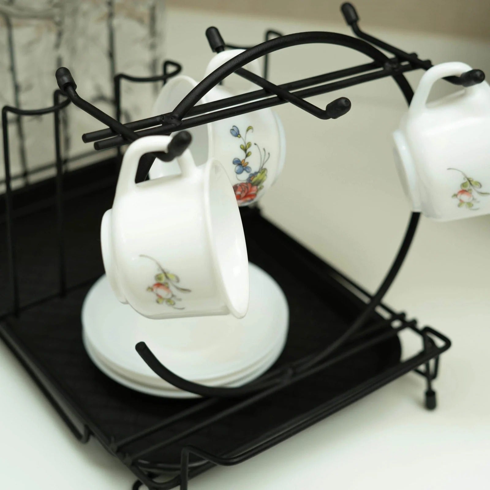 Durable metal cup and glass stand rack with space-saving vertical design for kitchen countertop drying