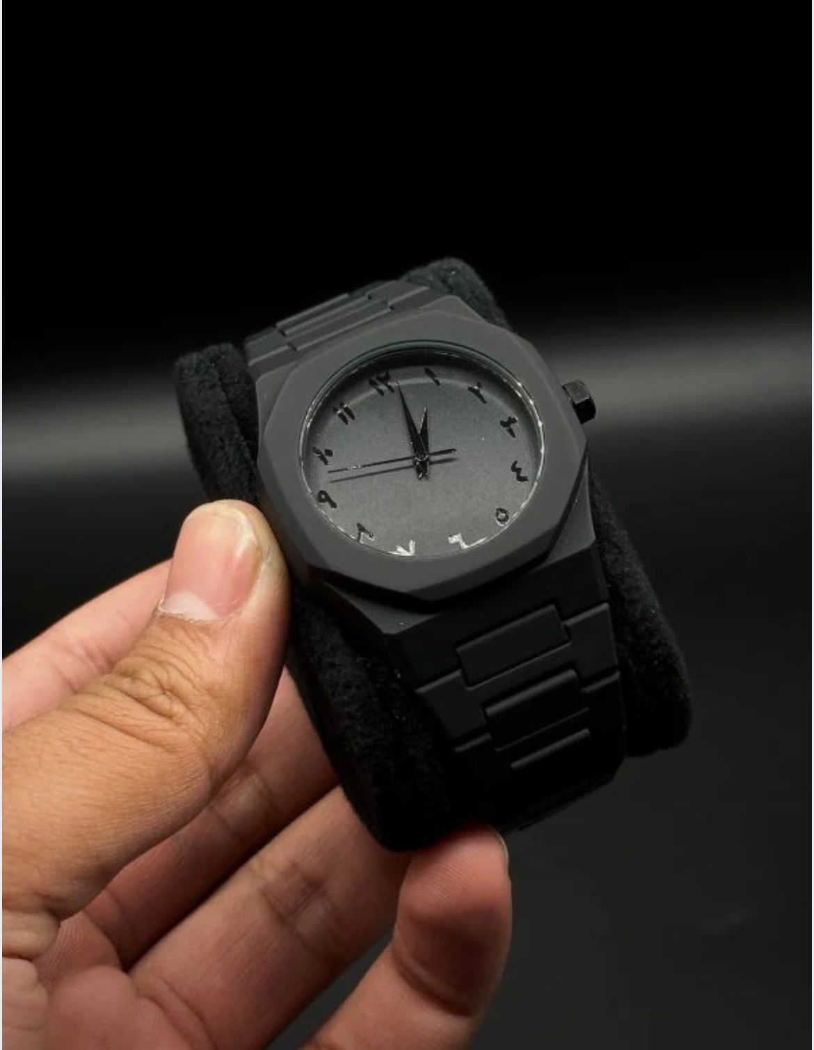 Full black AURA quartz analog watch for men with lightweight premium design
