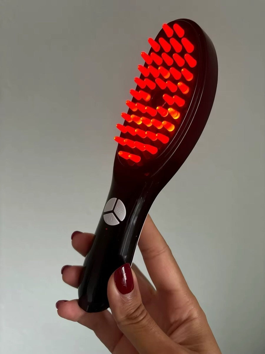 Rechargeable scalp massager comb with vibration and spray